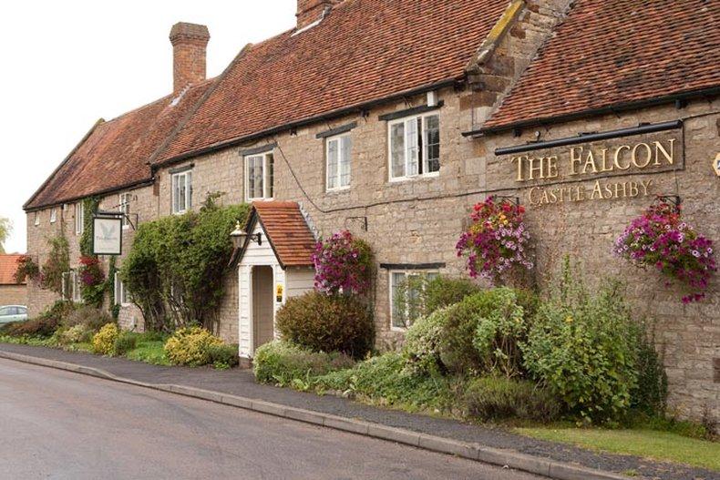 Falcon Hotel Towcester Buitenkant foto