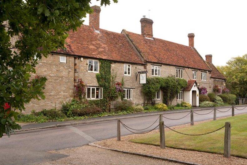 Falcon Hotel Towcester Buitenkant foto